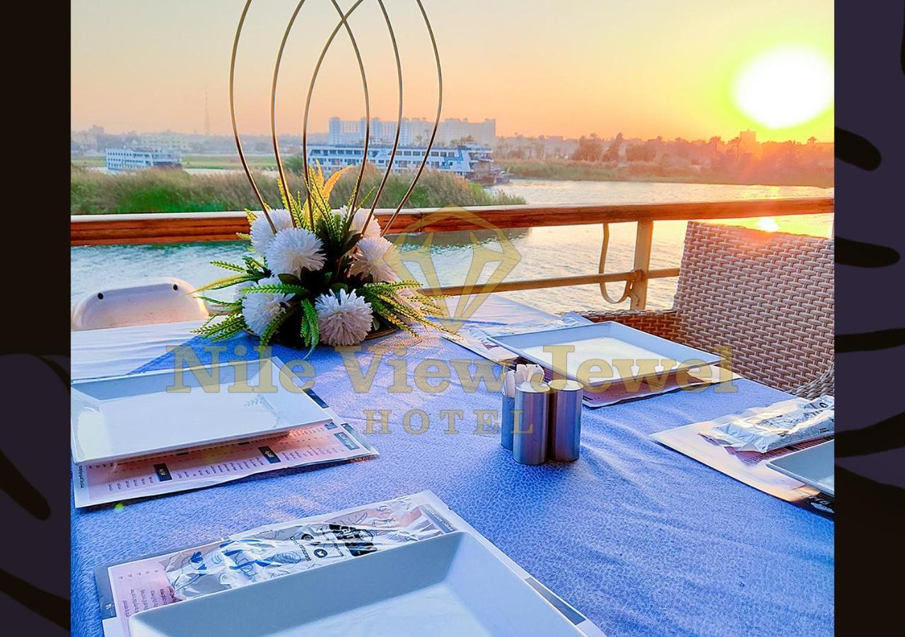 Botel Nile View Jewel 5*